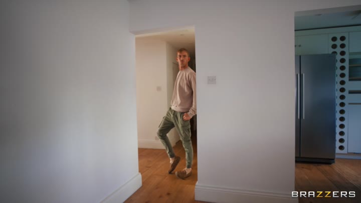 Brazzers - The Persistent Husband - Raissa Bellini, Danny D