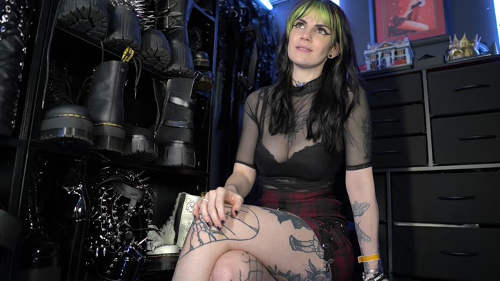 Prettyinpunk92 - Cuck Concert Confession (4K)