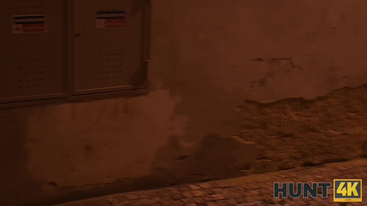 Hunt4k - When the Night Never Ends - Britney Dutch, Stanley Johnson