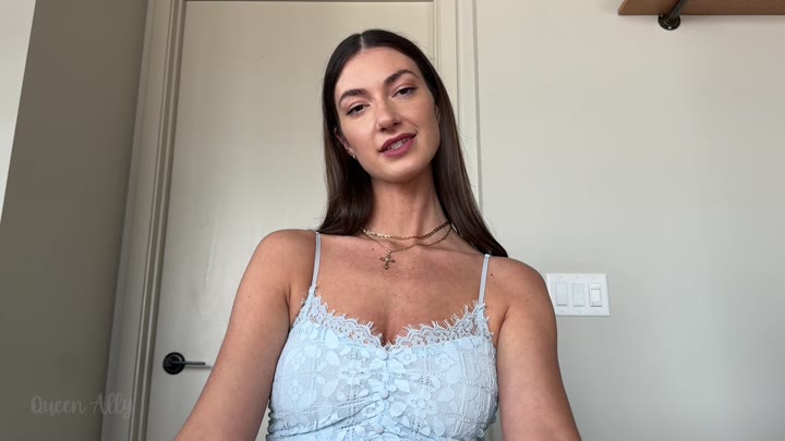 Queen Ally - Pick For Alpha