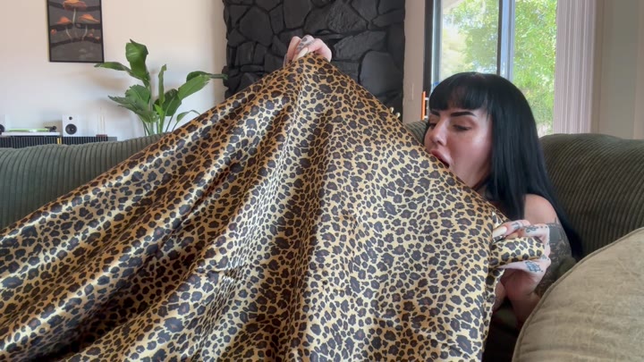 Scarlett Cummings - Accidentally fucked your friend Scarlett Cummings hooks up with your best friend making you her cuckie boyfriend