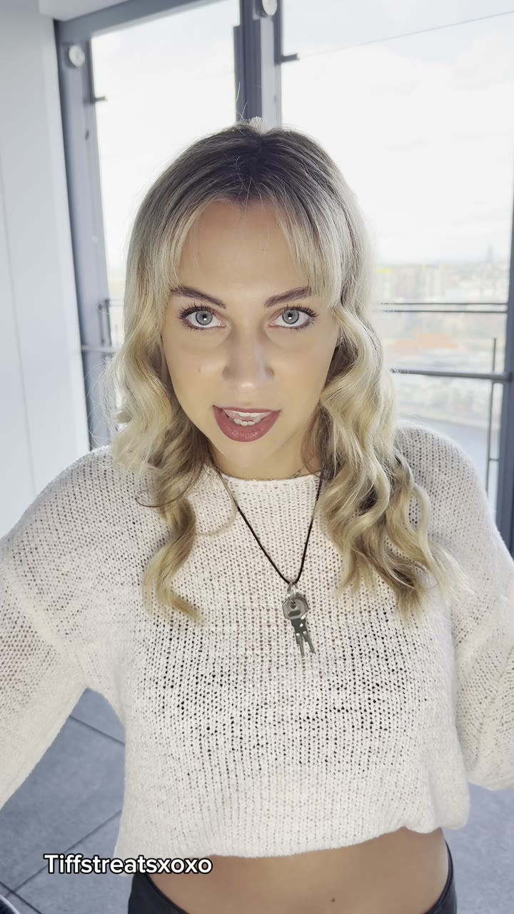 Tiffstreatsxoxo - Cuckolding balcony with your keys around my neck