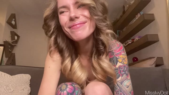 MissIvyDoll - POV Foot Ignore on Live Cam - Ivy Doll